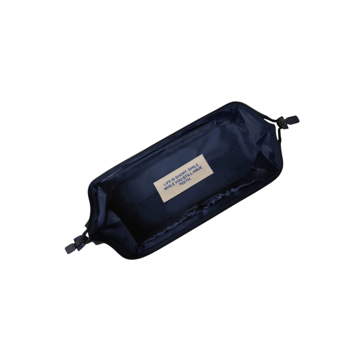 Intérieur spacieux de la trousse de toilette Cabaia Travel Kit Riverdale 5 litres - Nevada Maroquinerie
