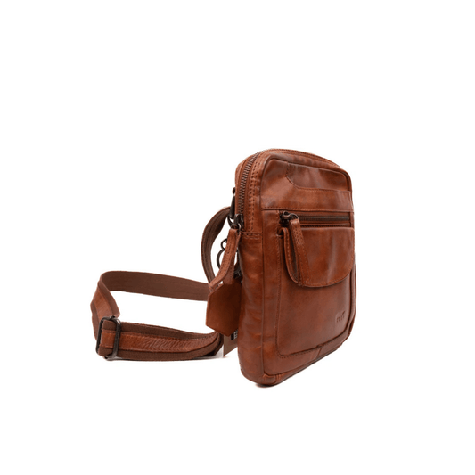 Vue de profil du sac bandoulière Bear Design Sasha Cognac
