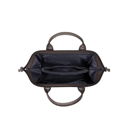 Vue du dessus du sac Cabaïa Crossbody Adventurer Medium Louisville montrant son organisation intérieure.