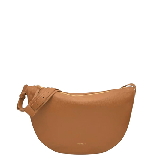 Sac porté épaule COCCINELLE en cuir grainé camel vue de face