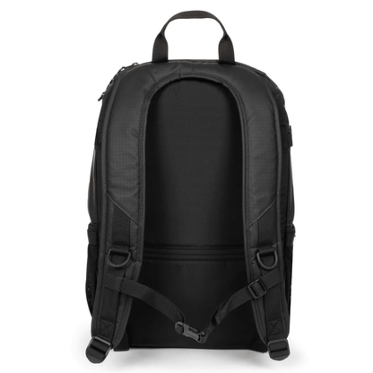 Vue arrière du sac à dos Eastpak Getter Pro Rip Black Coat avec dos rembourré, bretelles ergonomiques et sangle poitrine.