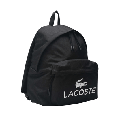 Vue de trois quarts du sac à dos Lacoste Croc Sport noir.