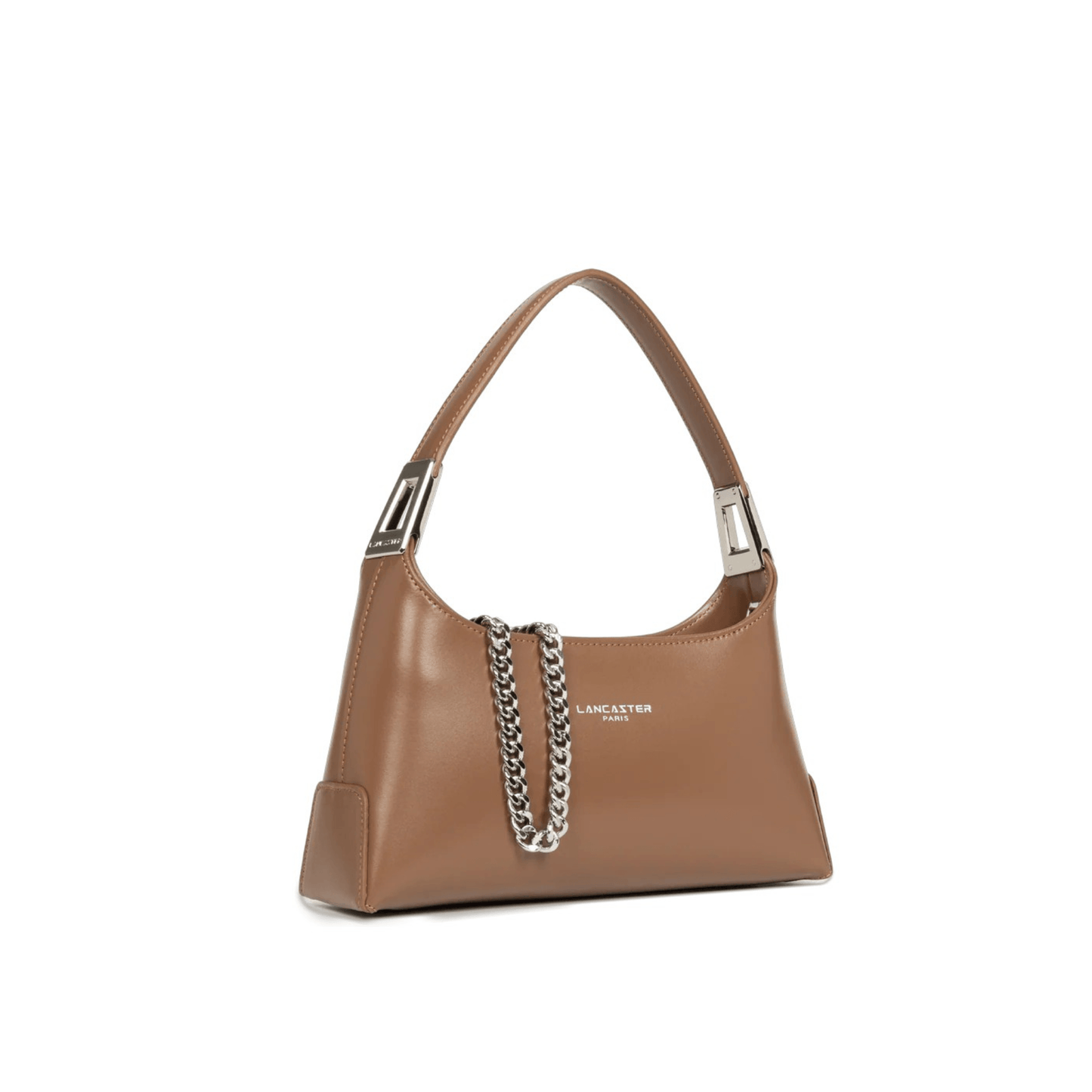 Sac Lancaster Noisette en cuir lisse vu de trois quarts avec chaîne décorative argentée.