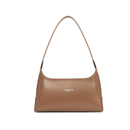 Sac porté épaule Lancaster Suave Ace 433-20 en cuir de vachette lisse coloris Noisette vu de face.