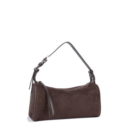 Vue de trois quarts du sac Lancaster Suède Marron mettant en valeur son design raffiné.
