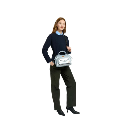 Sac Cabaia Fidji Silver porté épaule femme