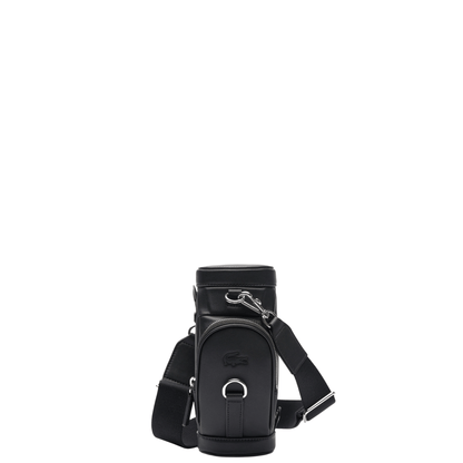 Détail avant du sac Lacoste MELDANE noir avec logo crocodile