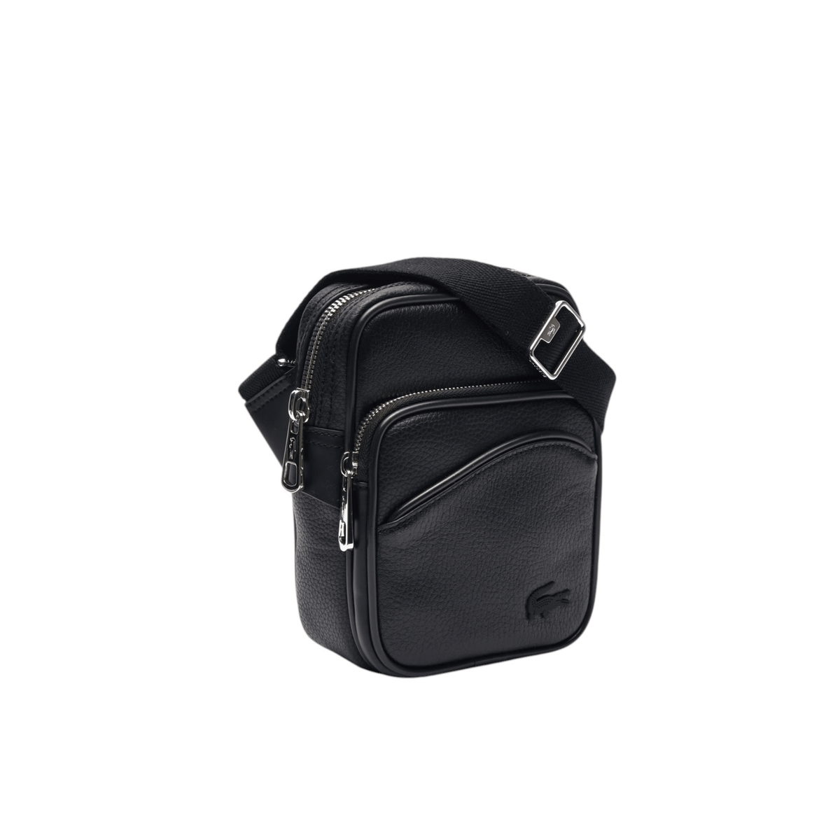 Sacoche Lacoste homme NH4563GY000 noire vue de trois quarts montrant les deux fermetures zippées et la bandoulière réglable