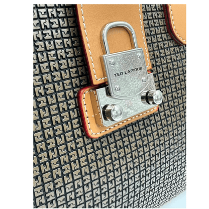 Détail fermoir métallique du sac Fidelio Ted Lapidus TL08382