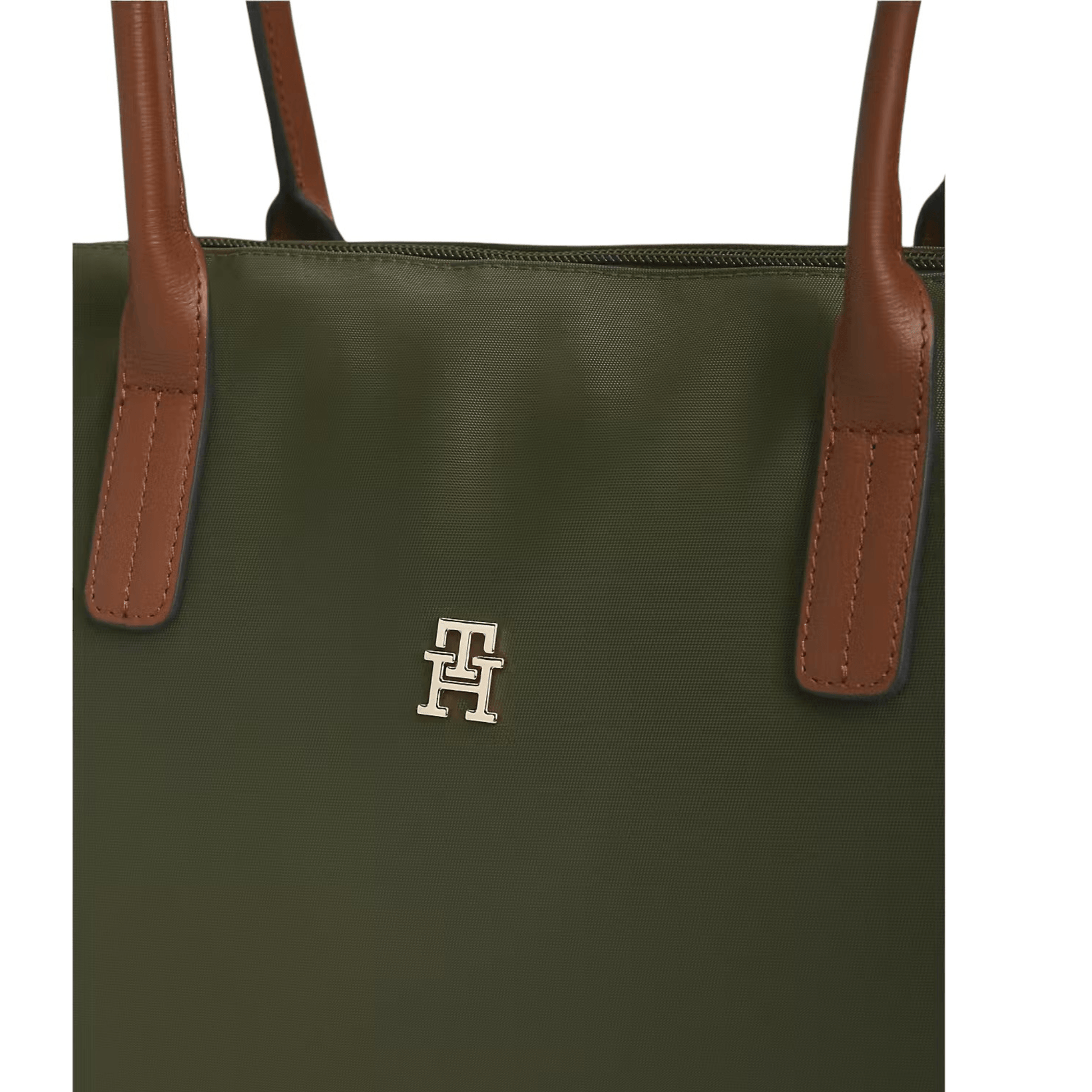 Détail du logo Tommy Hilfiger sur le cabas Popette Dark Olive